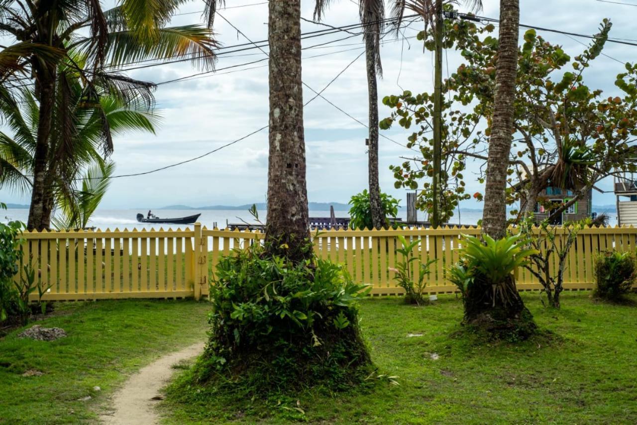 Hotel Tierra Verde Bed And Breakfast Bocas del Toro Exterior photo