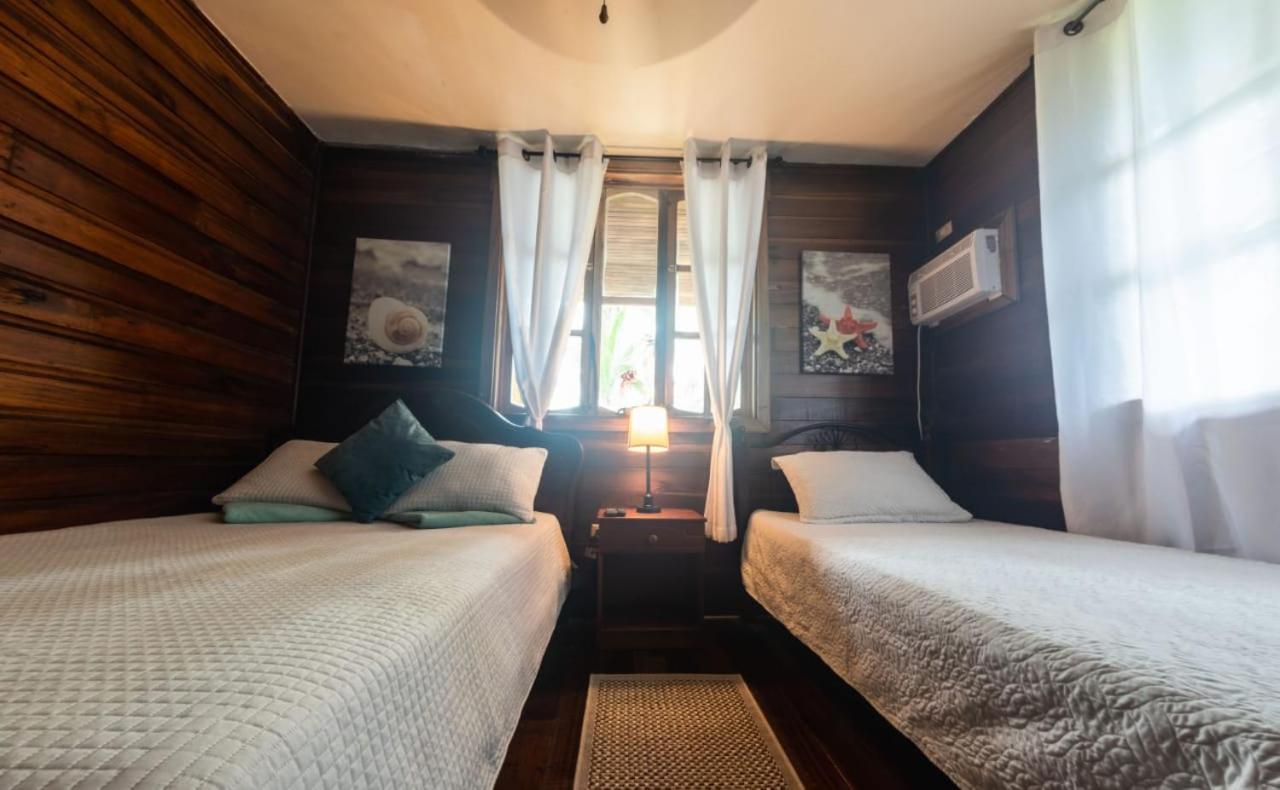 Hotel Tierra Verde Bed And Breakfast Bocas del Toro Exterior photo