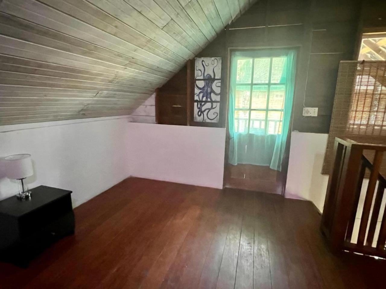 Hotel Tierra Verde Bed And Breakfast Bocas del Toro Exterior photo