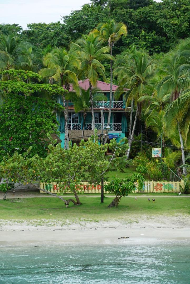 Hotel Tierra Verde Bed And Breakfast Bocas del Toro Exterior photo