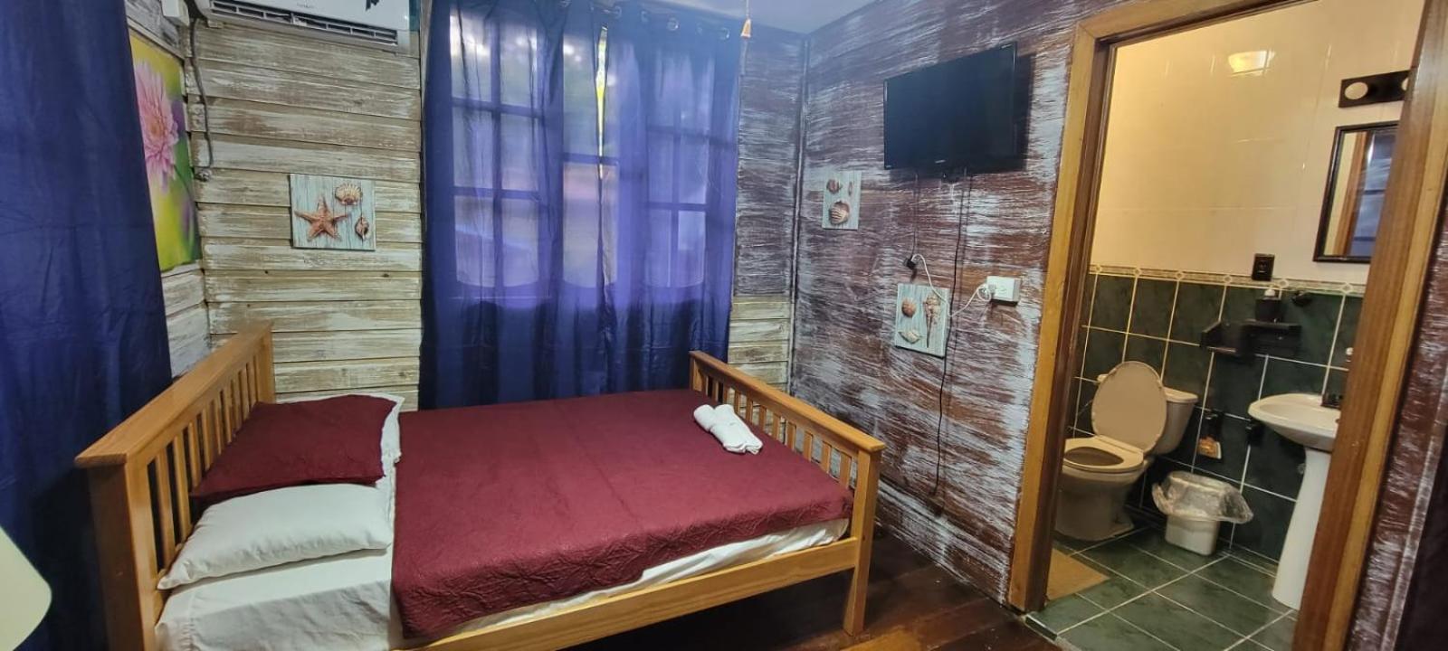 Hotel Tierra Verde Bed And Breakfast Bocas del Toro Exterior photo